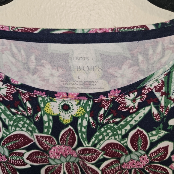 Talbots sz. Large multi color tshirt - Picture 2 of 4